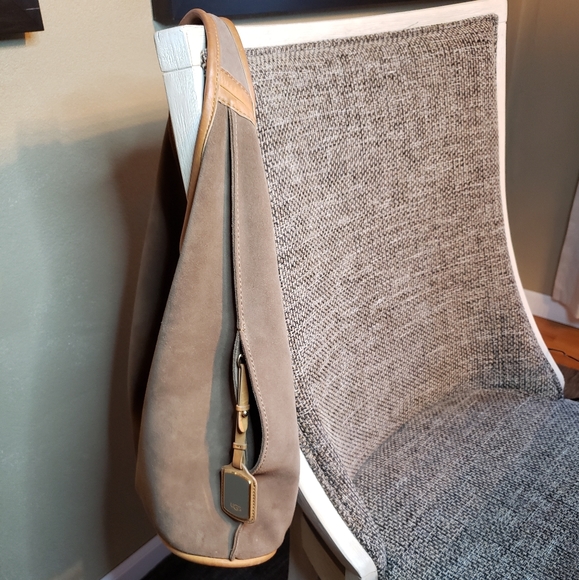 Ugg Hobo - Picture 2 of 8